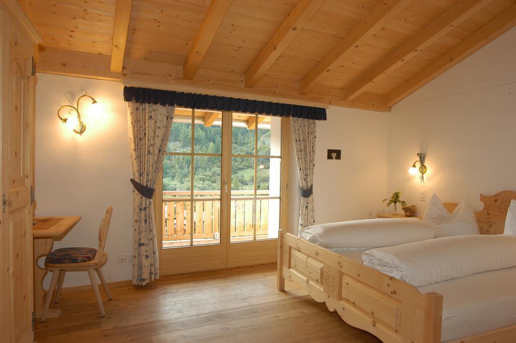 Crusch Alba Auf Der Strassenseite Sta Maria Apartamento Santa María Val Mustair