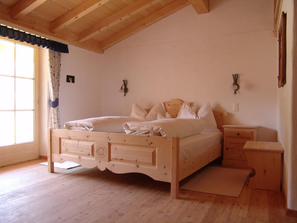 Apartamento Crusch Alba Auf Der Strassenseite Sta Maria