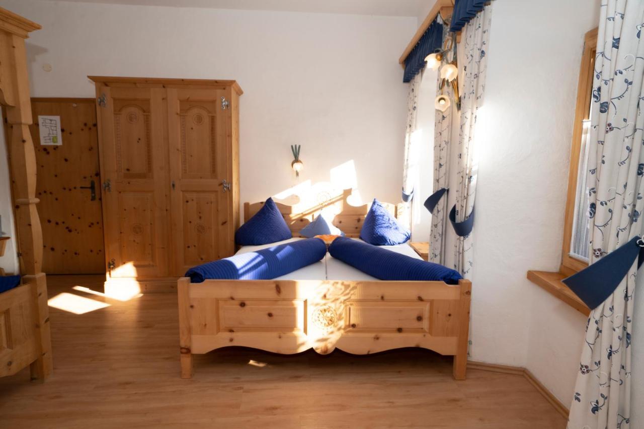 Apartamento Crusch Alba Auf Der Strassenseite Sta Maria Santa María Val Mustair